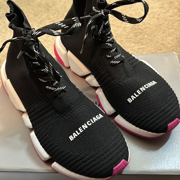 Only worn 2 times in excellent condition there just 1 size to small - Picture 7 of 7